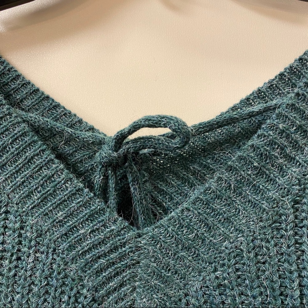 Sweater - Picture 3 of 5